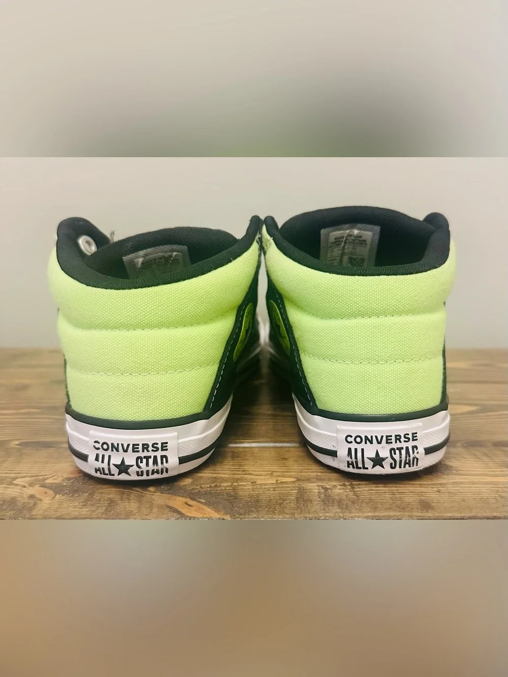 Converse All Star Chuck Taylor High Top Shoes Black/Slime Green Youth Size 2